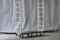 【販売終了】【中古】6輪台車　W1260×D425×H1520　抜き差しタイプ【レンタル使用品】