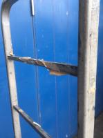 【販売終了】【中古】6輪台車　W1272×D420×H1506　差し込みタイプ