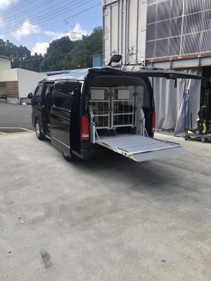 ハイエースの昇降機