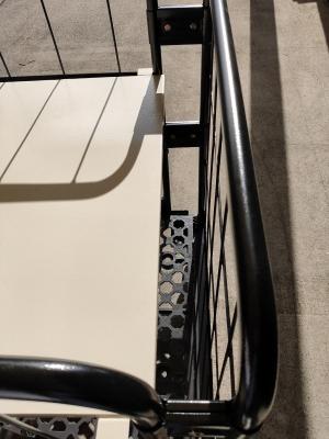 W850mmカゴ台車用スチール製中間棚を設置した際のスペース