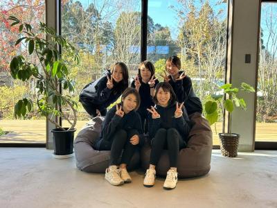 美しくてかわいいD-girlsの集合写真😆