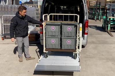 コンパクト＆両面折り畳み式！3