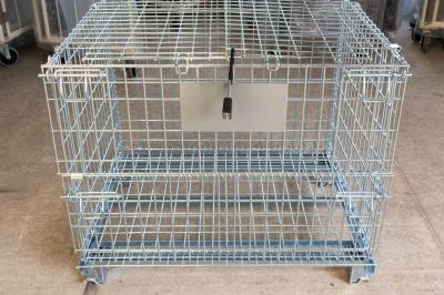 鍵を取り付けたセキュリティメッシュパレット