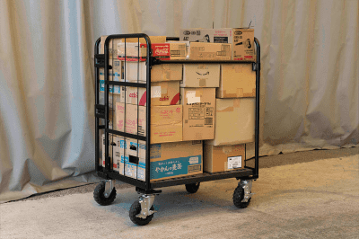 天使のカゴ台車で荷物を管理