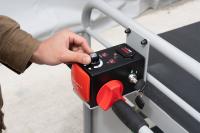 【販売終了】【新品】エネリフター　D1340×W600×H1100　昇降式電動台車　GJ-116