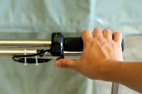 【新品】TEOSAZ（テオサズ） 300SUS　D1070×W600×H947　電動手押し台車