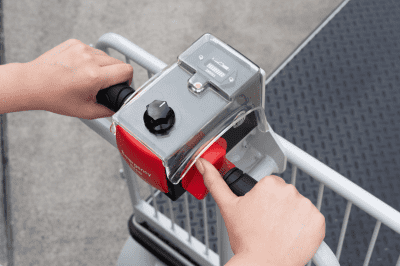 前進・後退スロットル