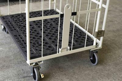 連結装置を上げた状態