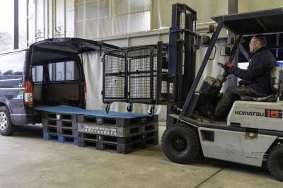 ハイエースやバンなどの商用車を使用3