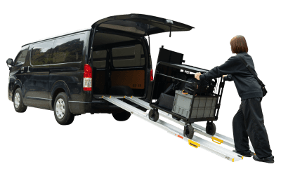 動かしやすい小型設計