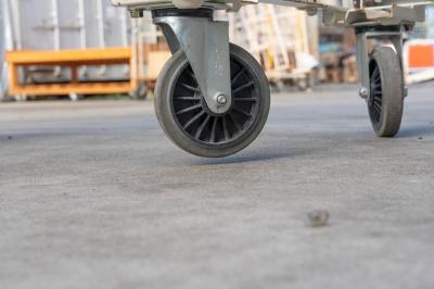 フレーム曲がりによるキャスター浮き