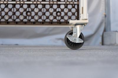 キャスターが浮いている状態2