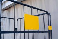 【販売終了】【中古】観音扉付きカゴ台車　W1050×D1050×H2100　ネイビー　床板鉄製（フェルト生地付き）