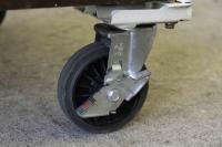 【販売終了】【中古】俺のカゴ台車　アイボリー　W1100×D800×H1700　上下観音扉付き【レンタル使用品】