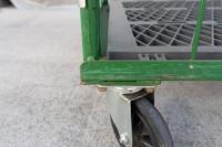 【販売終了】【中古】カゴ台車　W940×D800×H1700　本宏製作所製　グリーン