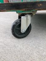 【販売終了】【中古】カゴ台車　W1000×D800×H1700　床板鉄製　ストッパー無し【限定2台】