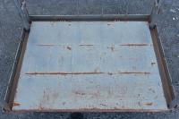 【販売終了】【中古】カゴ台車　W800×D600×H1700　床板鉄製　2輪自在2輪固定キャスター