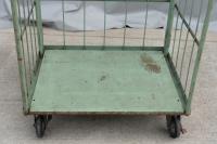 【販売終了】【中古】カゴ台車　W940×D800×H1700　床板鉄製【限定1台！】