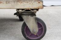 【販売終了】【中古】カゴ台車　W850×D650×H1700　床板鉄製【限定1台！】