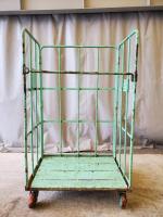 【販売終了】【中古】カゴ台車　W1000×D730×H1700　床鉄製【引取限定商品】