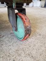 【販売終了】【中古】カゴ台車　W1000×D730×H1700　床鉄製【引取限定商品】