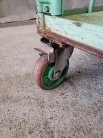 【販売終了】【中古】カゴ台車　W1000×D730×H1700　床鉄製【引取限定商品】