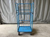 【販売終了】【中古】中間棚一体型カゴ台車　W800×D600×H1700【限定1台！】