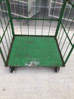 【販売終了】【中古】カゴ台車　W950×D800×H1700　床板鉄製　ナンシン製