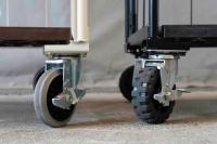 【新品】カゴ台車用タフキャスター　自在モデル　ストッパー付き　φ150黒ゴム