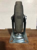 【販売終了】【中古】カゴ台車用キャスター　グレーゴム　 固定モデル