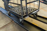 【2026年春販売/予約受付中】3段伸縮式 カゴ台車用スロープ【ハイエース/バン車両】