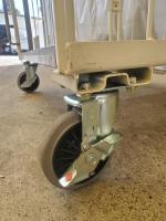 【販売終了】【中古美品】俺のカゴ台車　アイボリー　W1100×D800×H1700