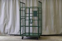 【オーダーメイド製品】２枚観音扉付き段積みカゴ台車W1030×Ⅾ995×H1944